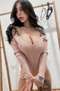 Лаура, размер груди третий, +7 (906) 411-16-10