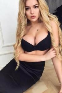 Вика, размер груди третий, 89054101493
